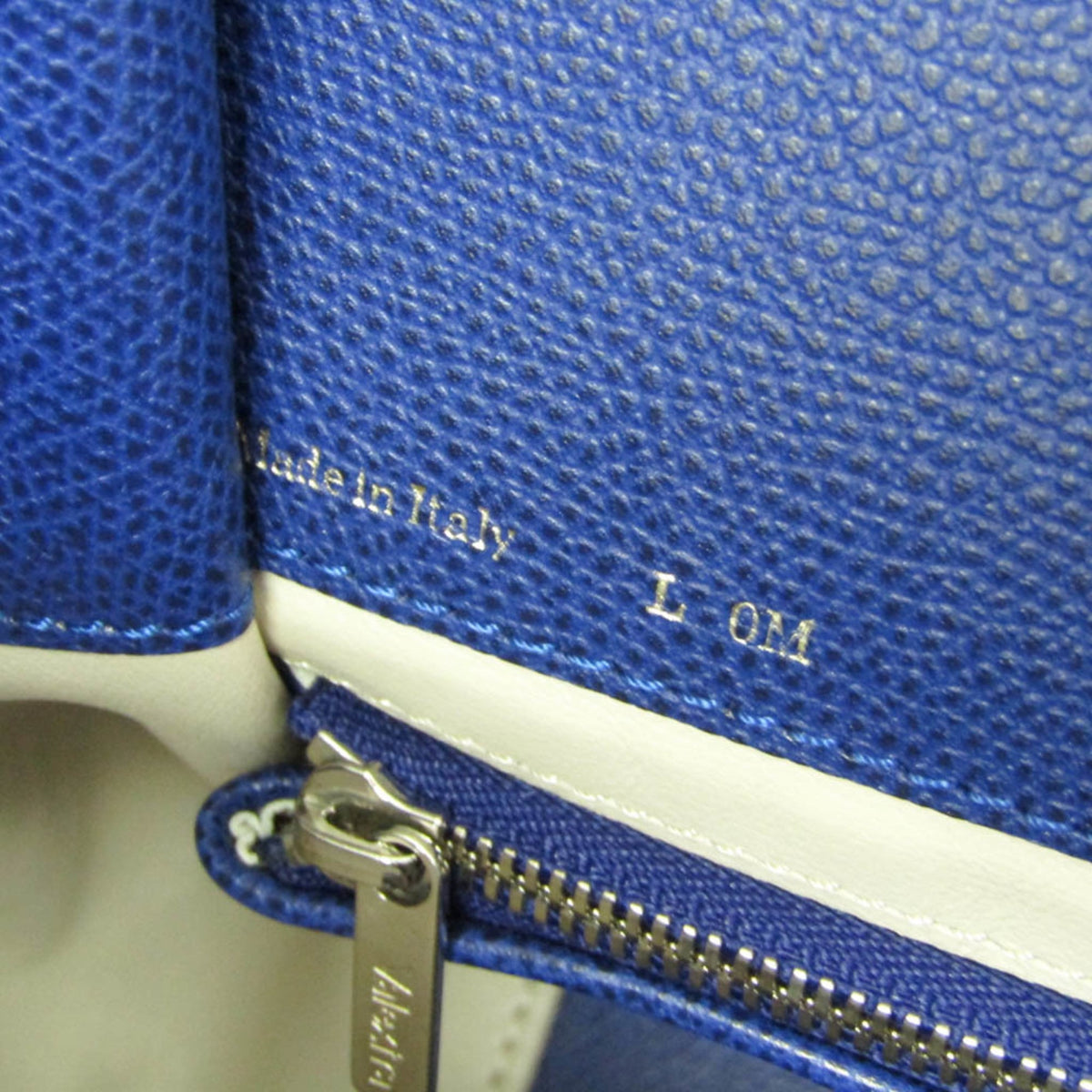 Valextra B Cube · Leather