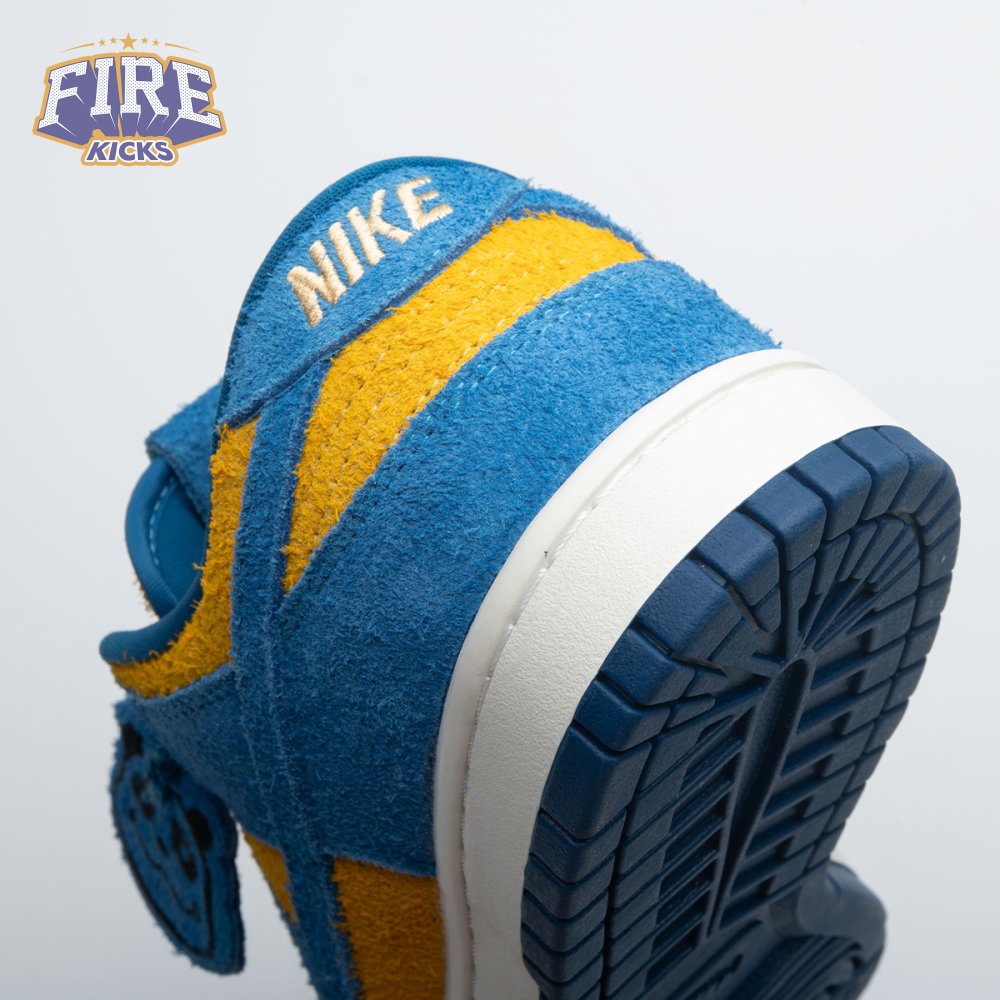 Nike Dunk Low SE Panda-Monium Court Blue Yellow Ochre Suede IH7648-700 Unisex