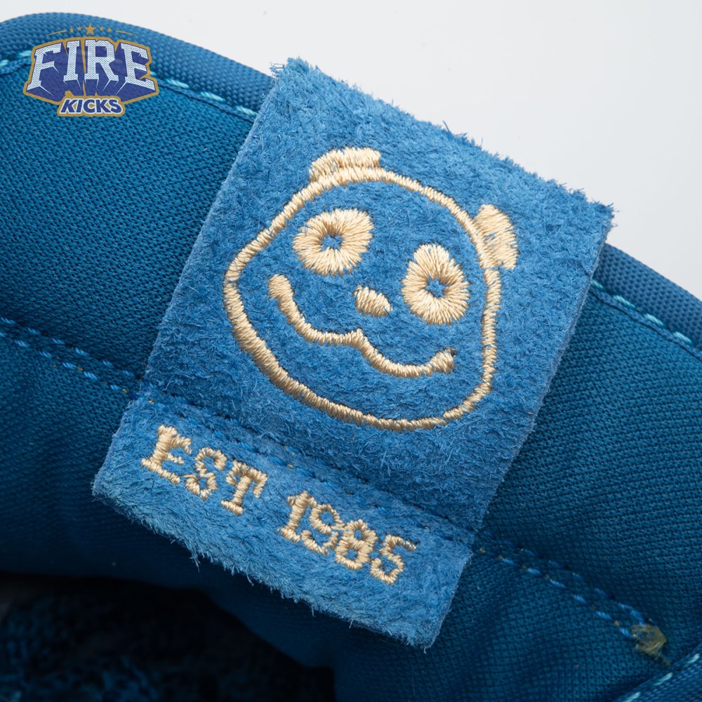 Nike Dunk Low SE Panda-Monium Court Blue Yellow Ochre Suede IH7648-700 Unisex